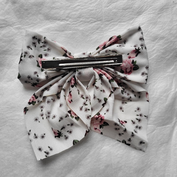 Hairpins Three-Layer fabric bow - Picture 3 of 8